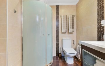 Property slide 16