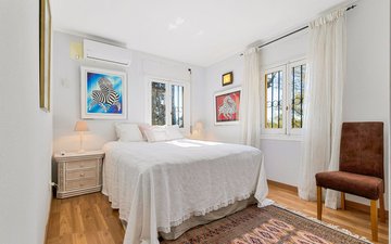 Property slide 18