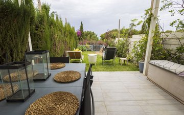 Property slide 21