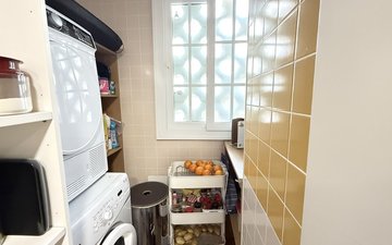 Property slide 16