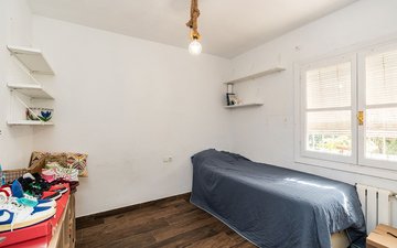 Property slide 21