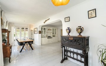 Property slide 6