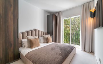 Property slide 31
