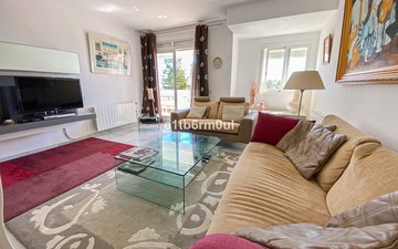 Property slide 14