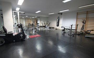 Property slide 22