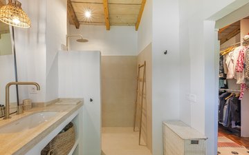 Property slide 33
