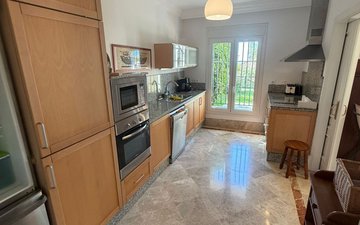 Property slide 17