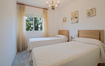 Property slide 19