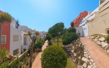 Property slide 21
