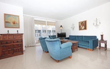 Property slide 20