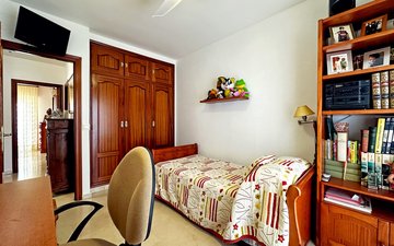 Property slide 20