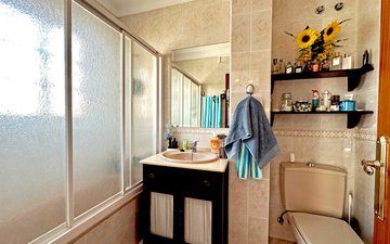 Property slide 25