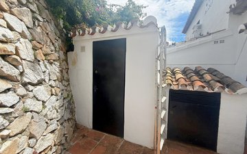 Property slide 36