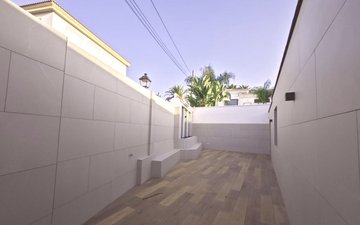 Property slide 22
