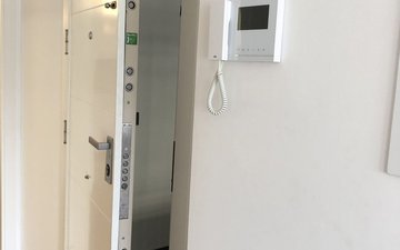 Property slide 10