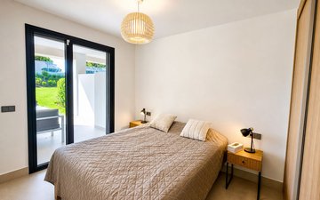 Property slide 10