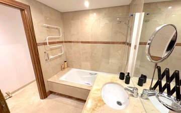 Property slide 32