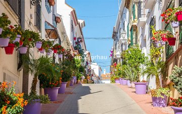 Property slide 28