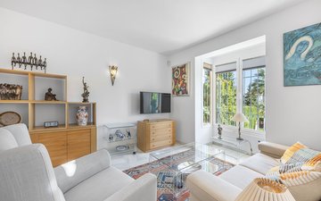 Property slide 8