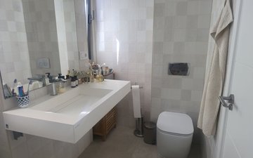 Property slide 10