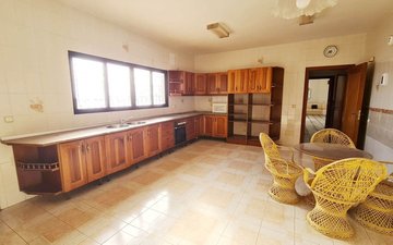 Property slide 16