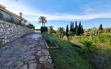 Property slide 30