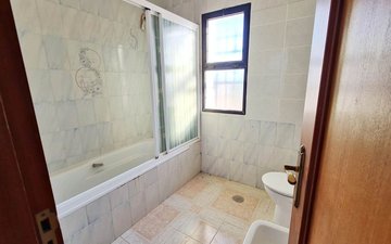 Property slide 33