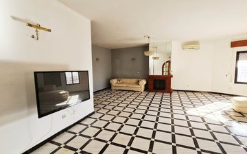 Property slide 35