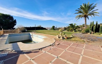 Property slide 43