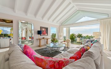 Property slide 10