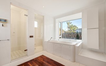 Property slide 32
