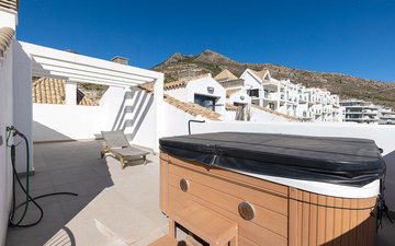 Property slide 43