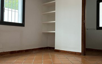 Property slide 16