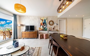 Property slide 18