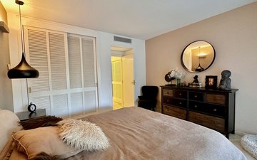 Property slide 21