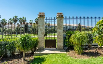 Property slide 44