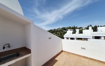 Property slide 32