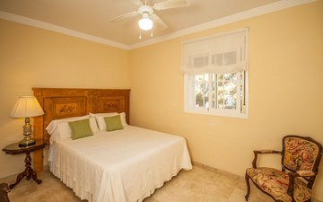 Property slide 10