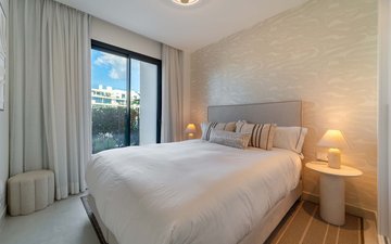 Property slide 40