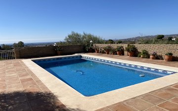 Property slide 17