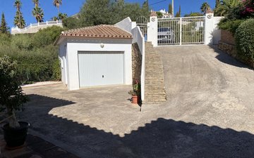 Property slide 21