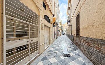 Property slide 51