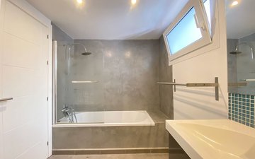 Property slide 58