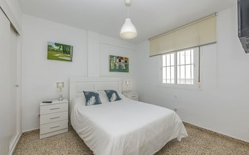 Property slide 25