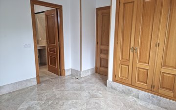 Property slide 10