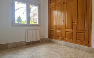 Property slide 14