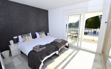 Property slide 21