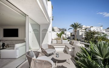 Property slide 22