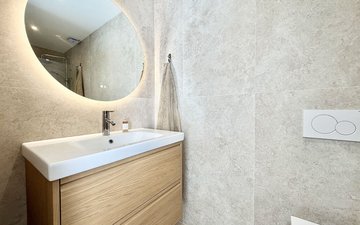 Property slide 21