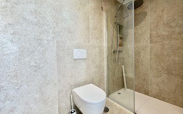 Property slide 22